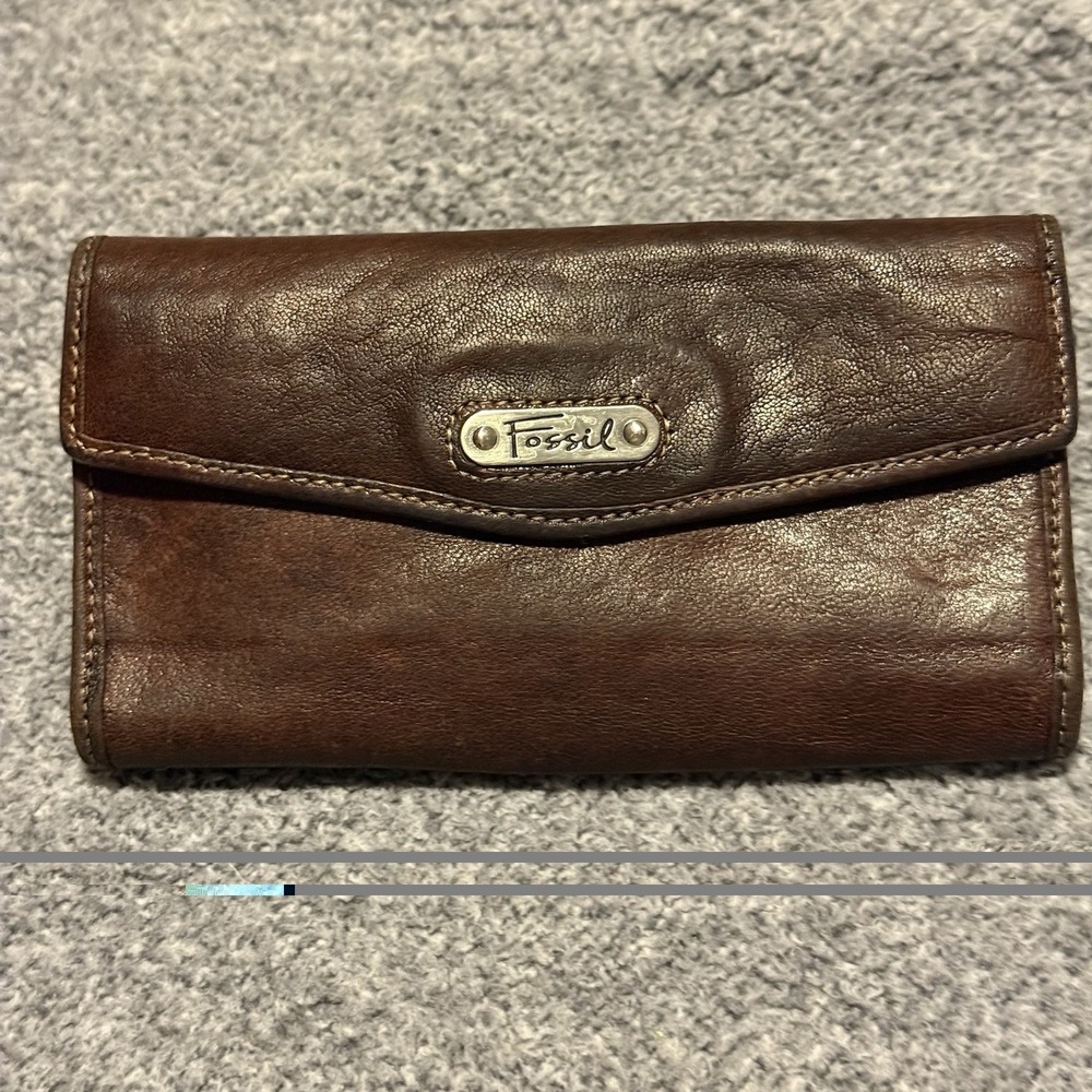 Vintage FOSSIL Genuine Brown Leather Trifold Womens Wallet Zipper Coin Pocket